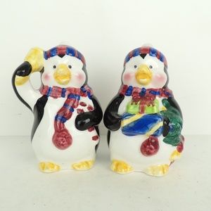 Penguin Salt Pepper Shakers Ceramic Holiday Table